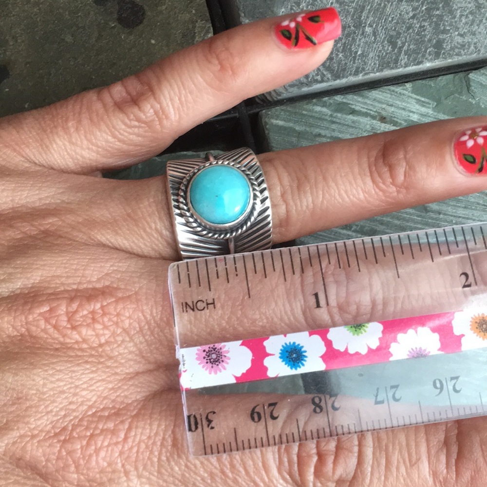 Beautiful Adjustable Ring - image 1